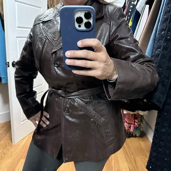 Avant Garde | Vintage Brown Button Down Leather Trench Coat - Picture 12 of 12